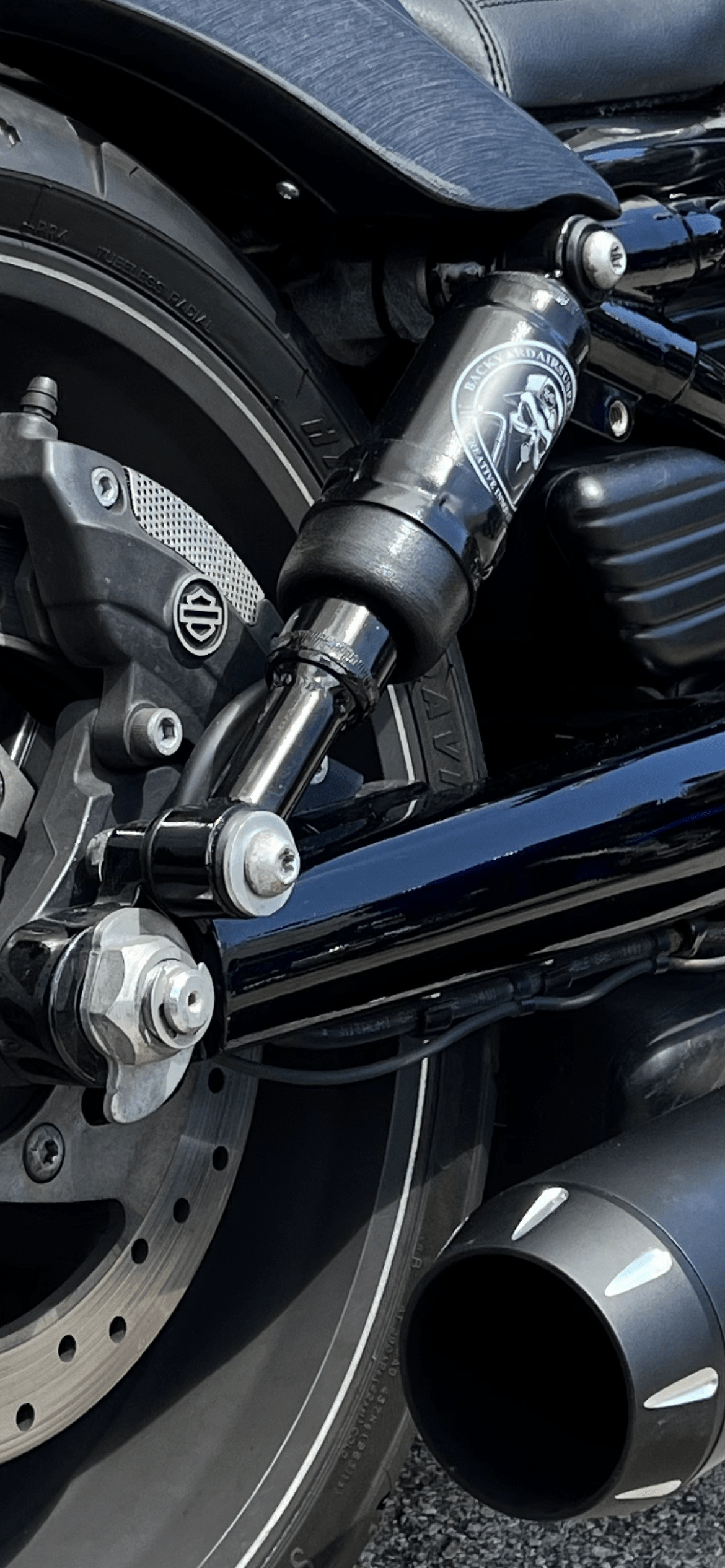 Harley V-Rod Air Ride Kit - Backyard Air Suspension & Innovations, LLC.