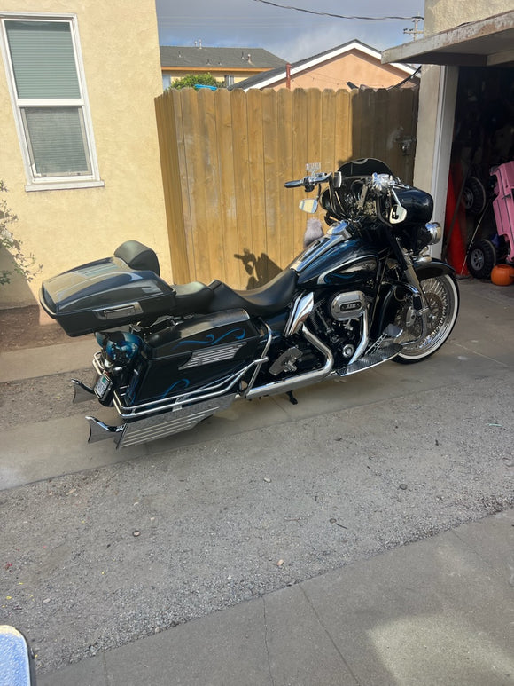 Harley Adjustable Manual Center Stand - Backyard Air Suspension & Innovations, LLC.